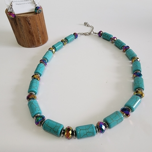 NEW Boho Western Turquoise Iridescent Beaded Necklace Set - Picture 1 of 8